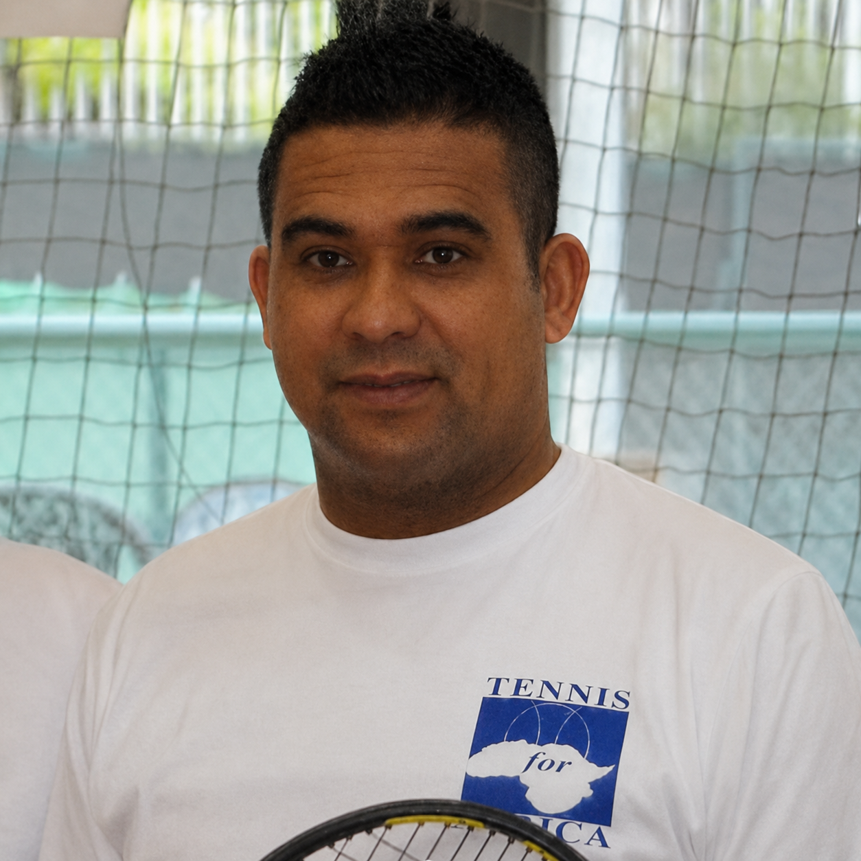 Serginho con T-shirt Tennis for Africa